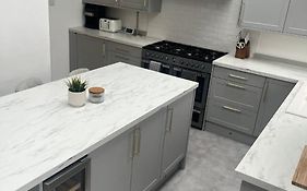 Stylish Home Away From Home! 6 Minutes From Beach!
